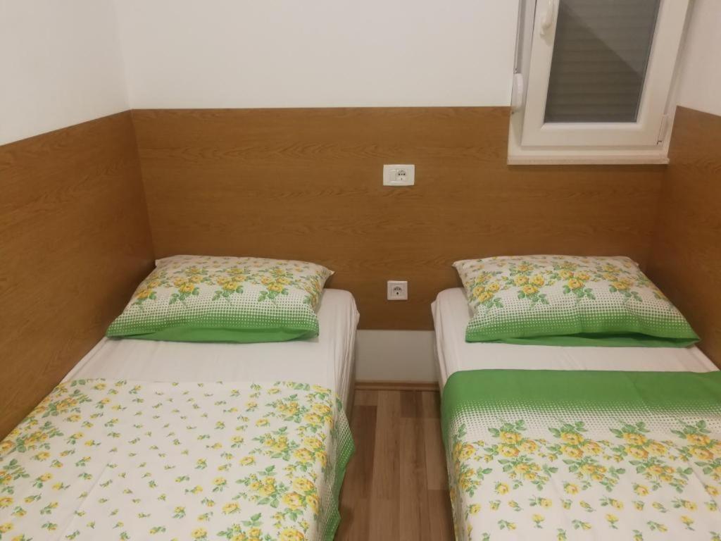 Apartman Darko Rogoznica  Bagian luar foto
