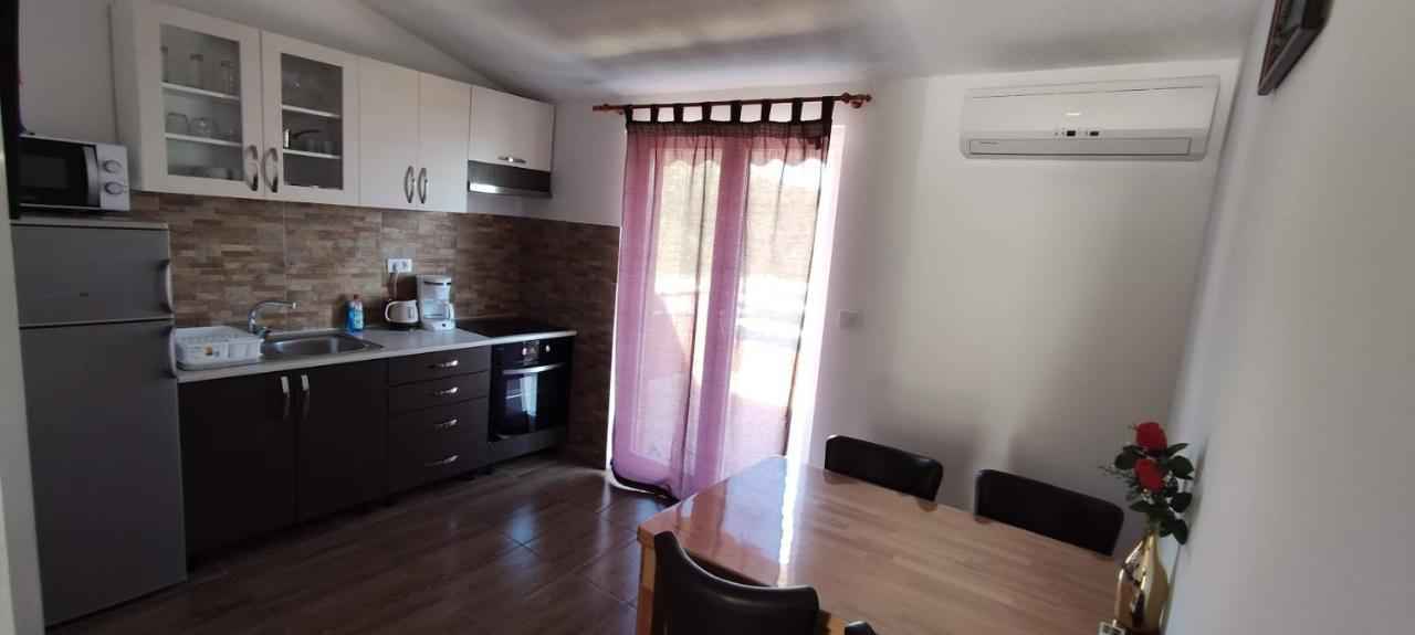 Apartman Darko Rogoznica  Bagian luar foto